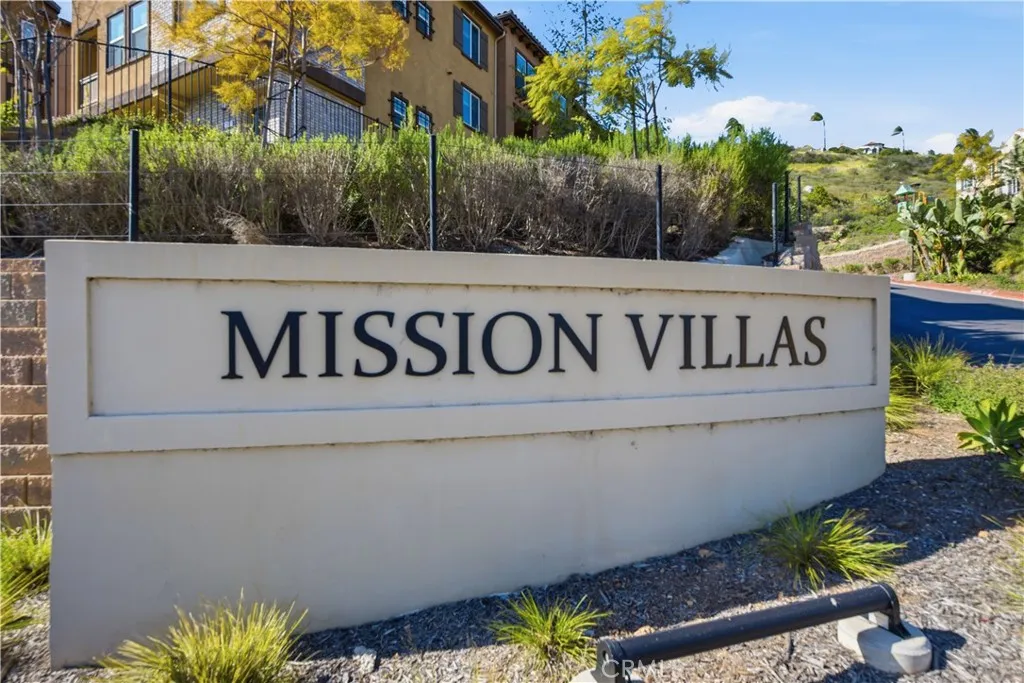 https://cdn.realtyfeed.com/cdn/127/306661885/a8d9649296dc5e7d754e3a6f56abbf67.webp