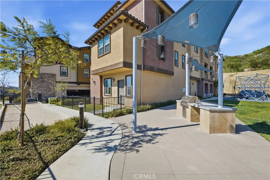https://cdn.realtyfeed.com/cdn/127/306661885/bc64cc27dc2e0b1013cdf14287720d5a.webp