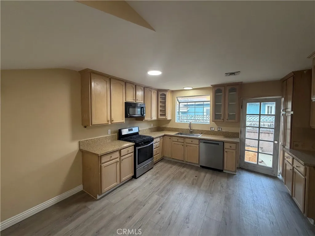 12832 Muroc, Norwalk, CA 90650 - Photo 3 of 9, Norwalk, CA