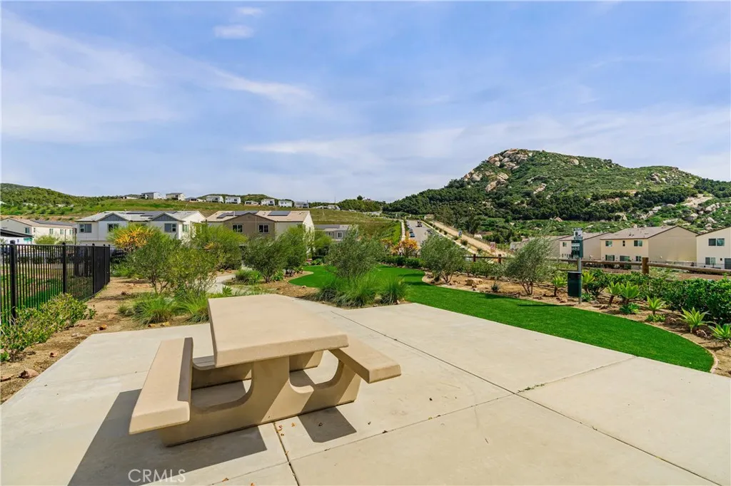 https://cdn.realtyfeed.com/cdn/127/306662004/4fee8d4d290337645f6e4a06709cfb6f.webp