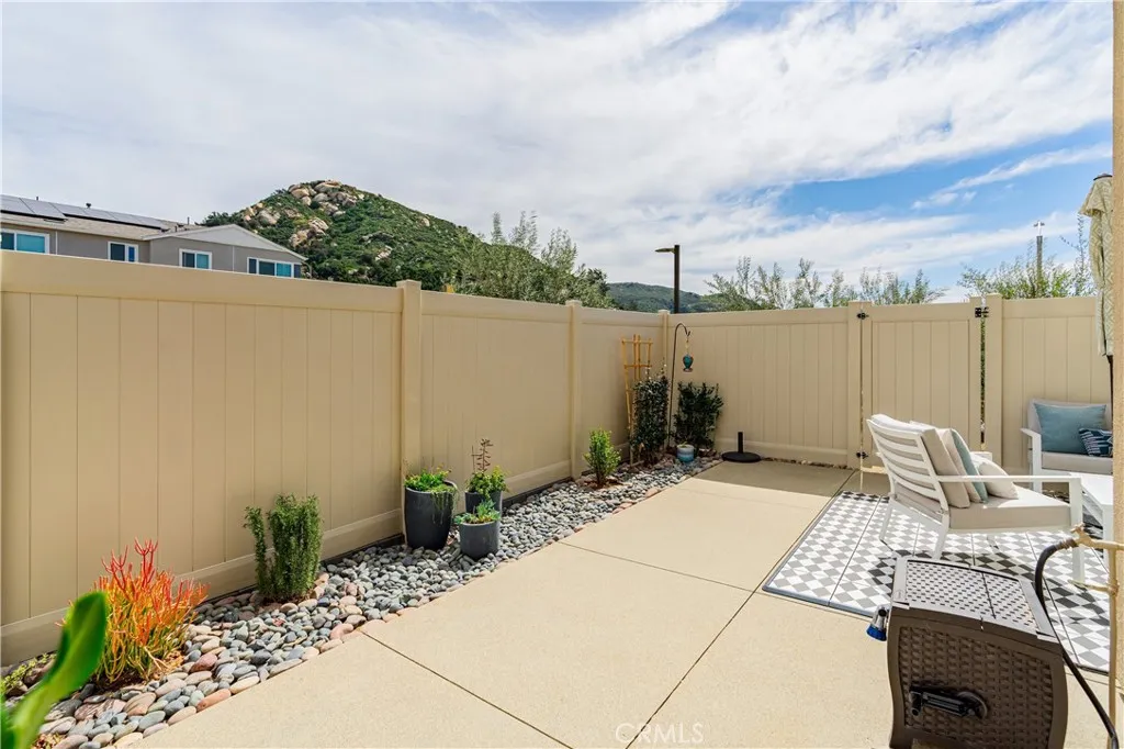 https://cdn.realtyfeed.com/cdn/127/306662004/76ecaedb2484a8cb35493064c5b316d2.webp