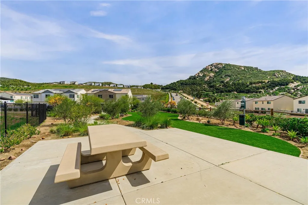 https://cdn.realtyfeed.com/cdn/127/306662004/85f4ce3701689eec59abf97e0fbc6e5b.webp