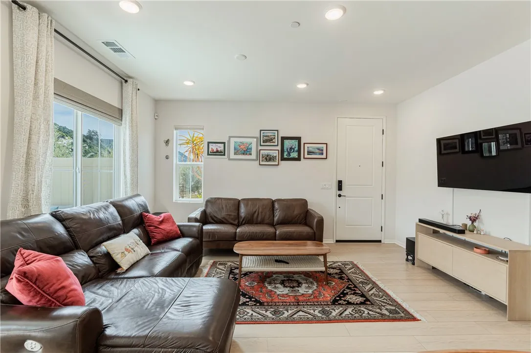 Photo #7: SW26051734 Listing: Photo #7