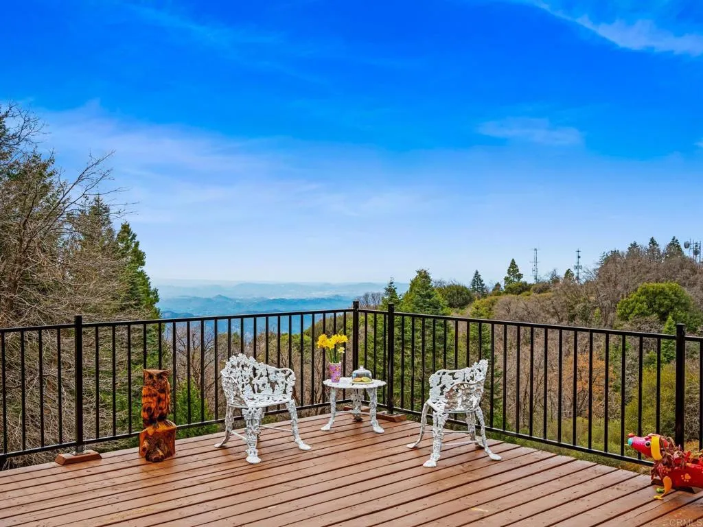 https://cdn.realtyfeed.com/cdn/127/306662105/73edf4b4865d522179c16a29c7b2cdd7.webp
