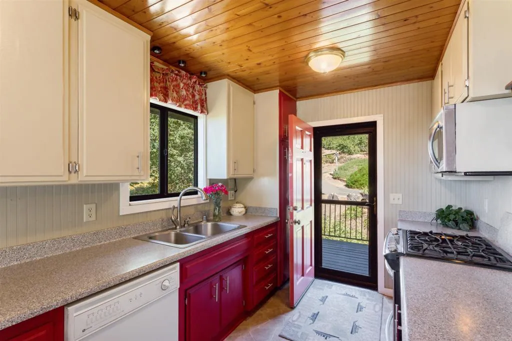 https://cdn.realtyfeed.com/cdn/127/306662105/ac86269771874e63331e6915853a5ffb.webp