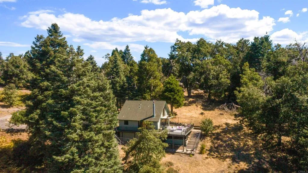 https://cdn.realtyfeed.com/cdn/127/306662105/d3ae05ce1d37ef54a6e418ffe86ed8e2.webp