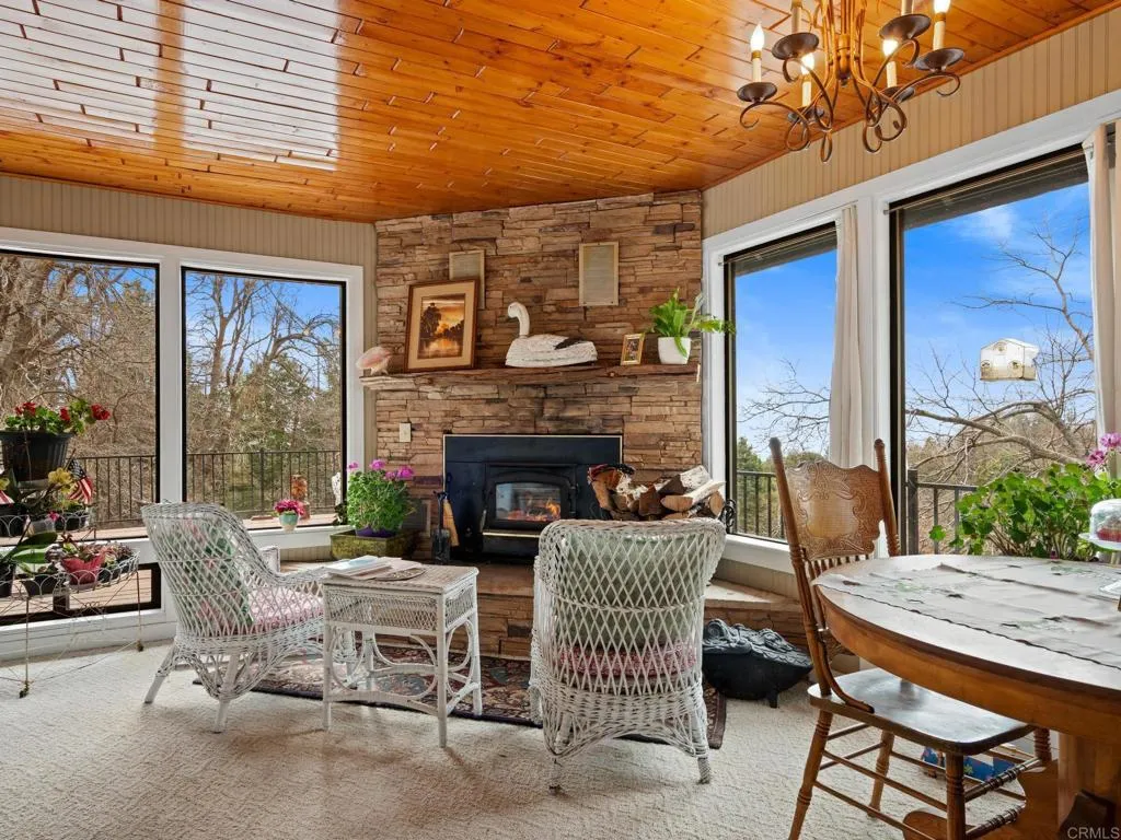https://cdn.realtyfeed.com/cdn/127/306662105/d8c21985eb09e93380760a8f42cf091d.webp