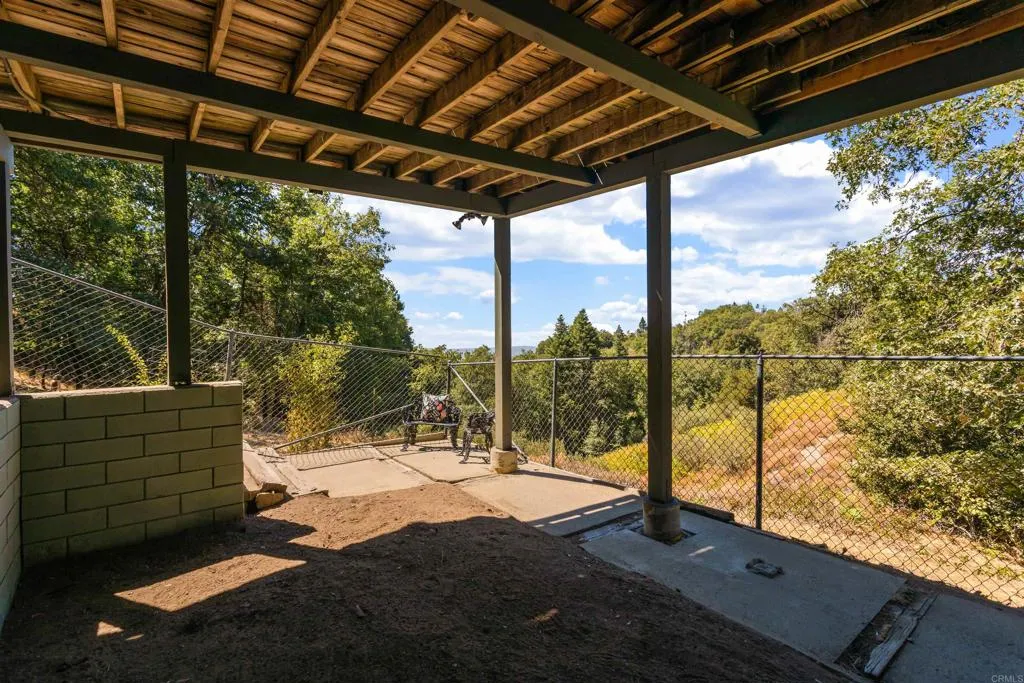 https://cdn.realtyfeed.com/cdn/127/306662105/e5d15d830a84790ed119348c717fe67c.webp