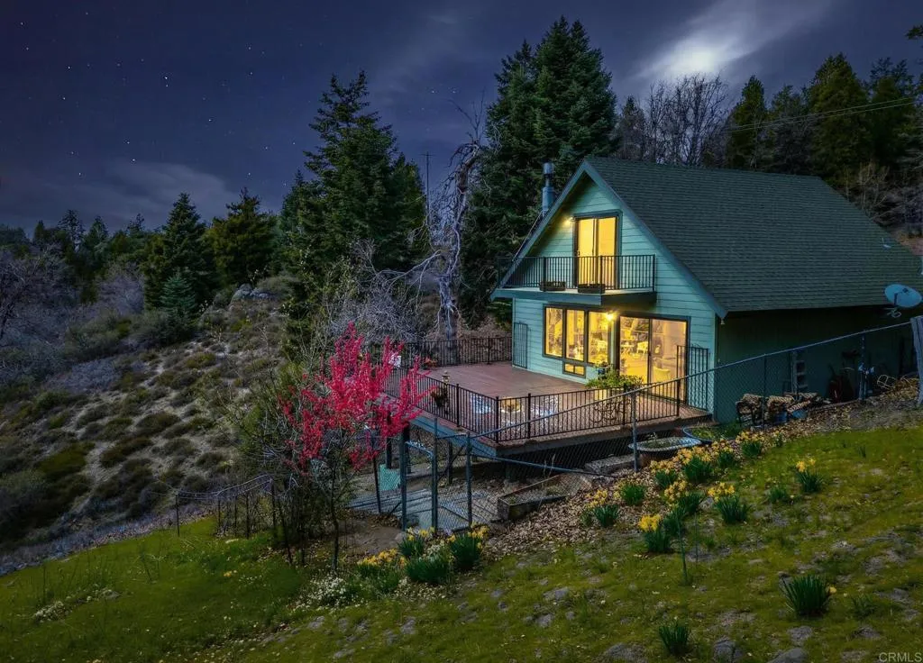 https://cdn.realtyfeed.com/cdn/127/306662105/ef590047bd9c8c4fa7bff66e3fdc59f5.webp
