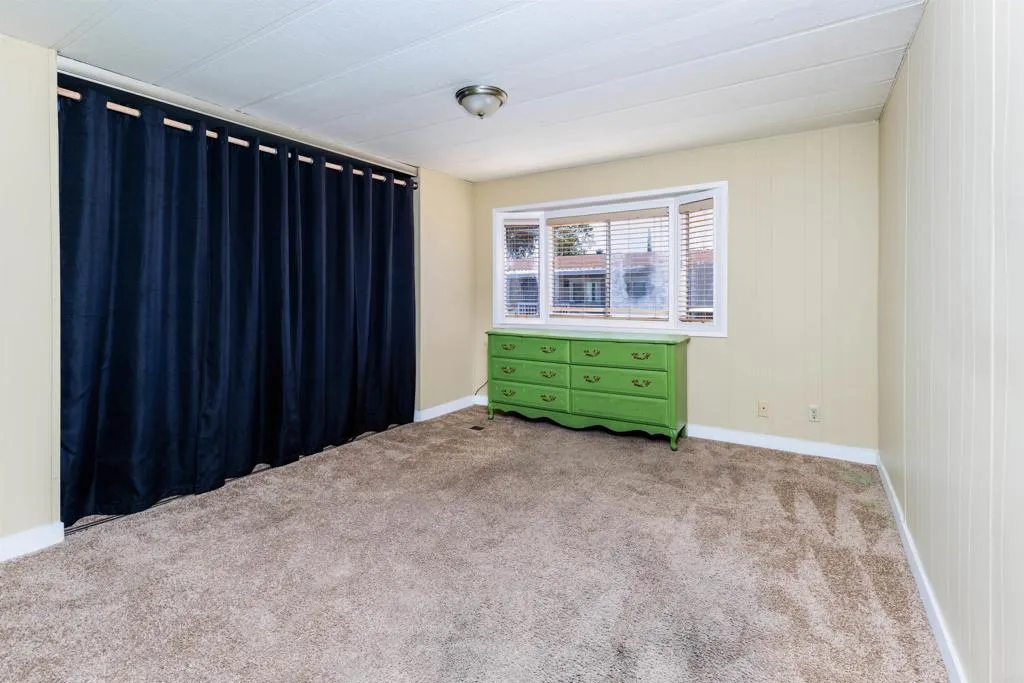 https://cdn.realtyfeed.com/cdn/127/306662191/811814e0f7560e21549fae4e47964bc3.webp