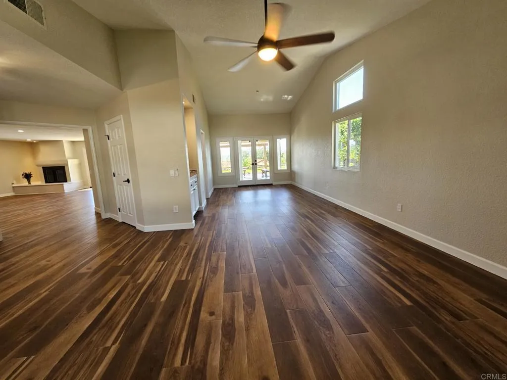https://cdn.realtyfeed.com/cdn/127/306662202/22f9246c9462f70c468bb6f7dbe33c3c.webp