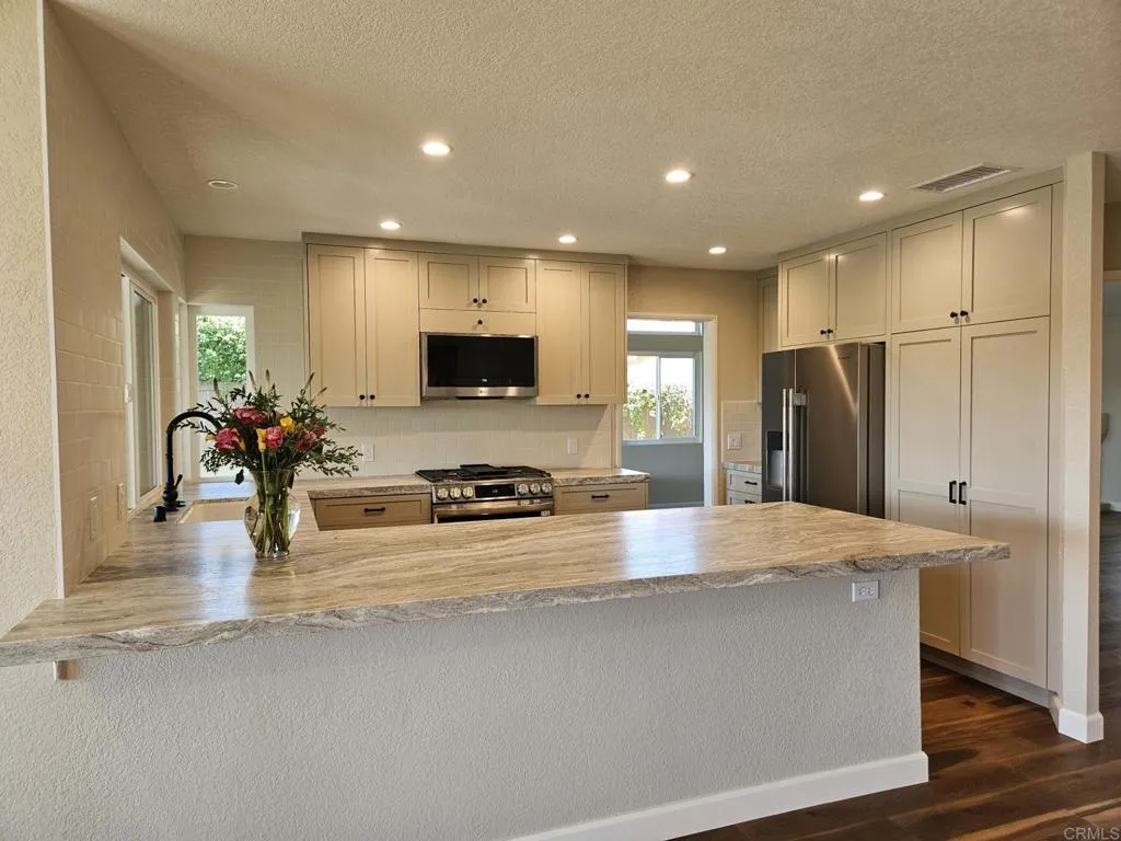 https://cdn.realtyfeed.com/cdn/127/306662202/52629dbd47f5273d6f30318ec6c08f12.webp