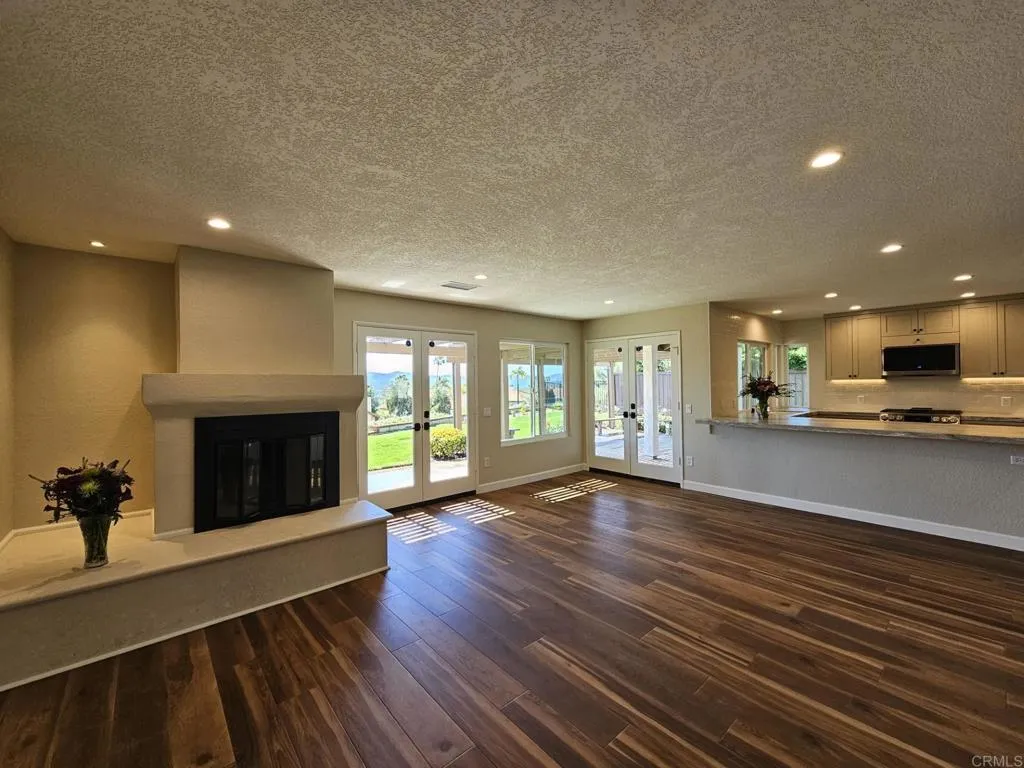 https://cdn.realtyfeed.com/cdn/127/306662202/7e6ed986afc36ac73787151f4753176d.webp
