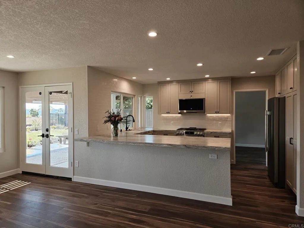 https://cdn.realtyfeed.com/cdn/127/306662202/cae1313f0f83a0d7ca3b1e94bc862294.webp