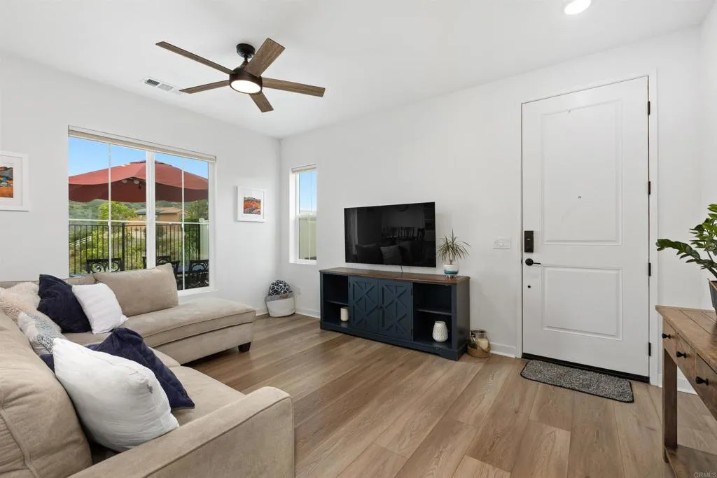 https://cdn.realtyfeed.com/cdn/127/306662207/d1d2c99e1113b7b227b5f5f10a75ba4a.webp