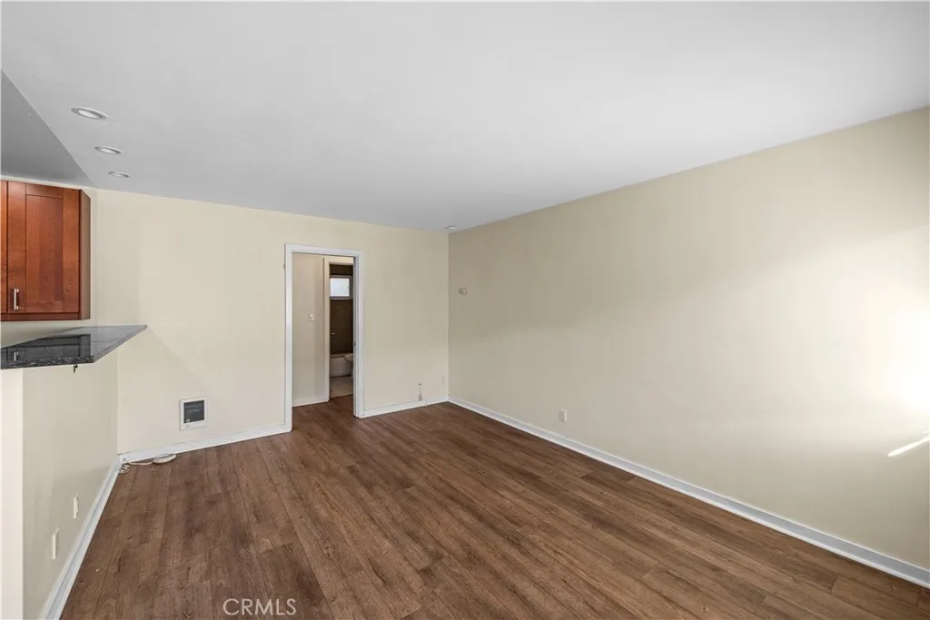 Photo #4: SW26052078 Listing: Photo #4