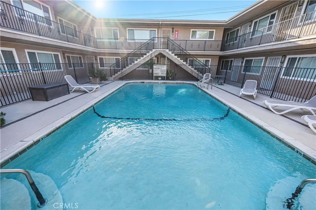 Photo #10: SW26052078 Listing: Photo #10