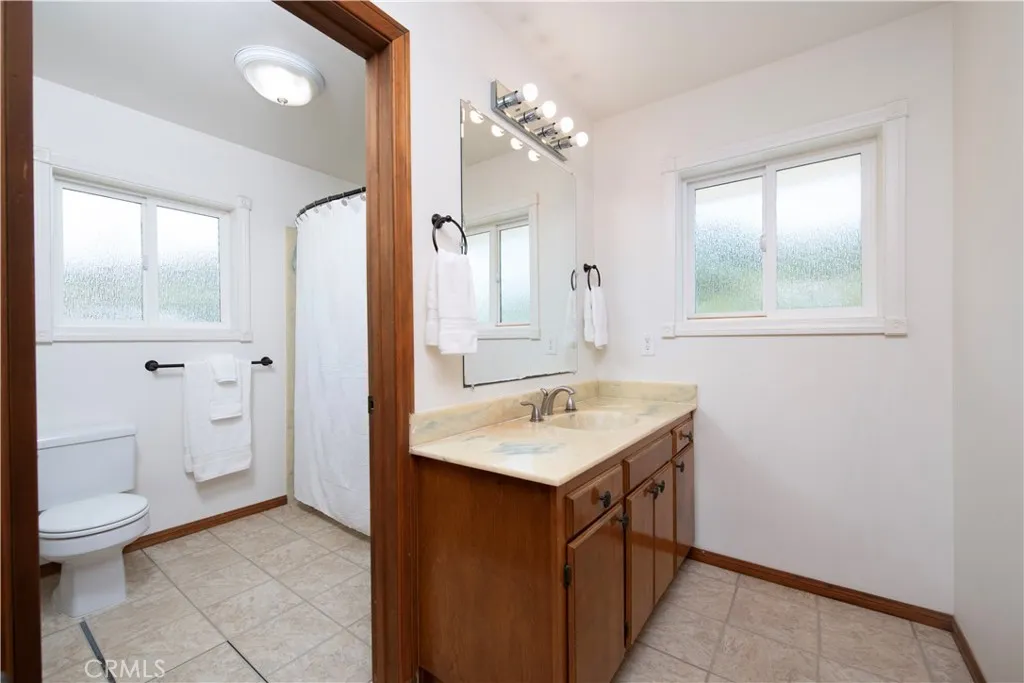 https://cdn.realtyfeed.com/cdn/127/306662357/28c23598d29efe99210812e8955e4c04.webp