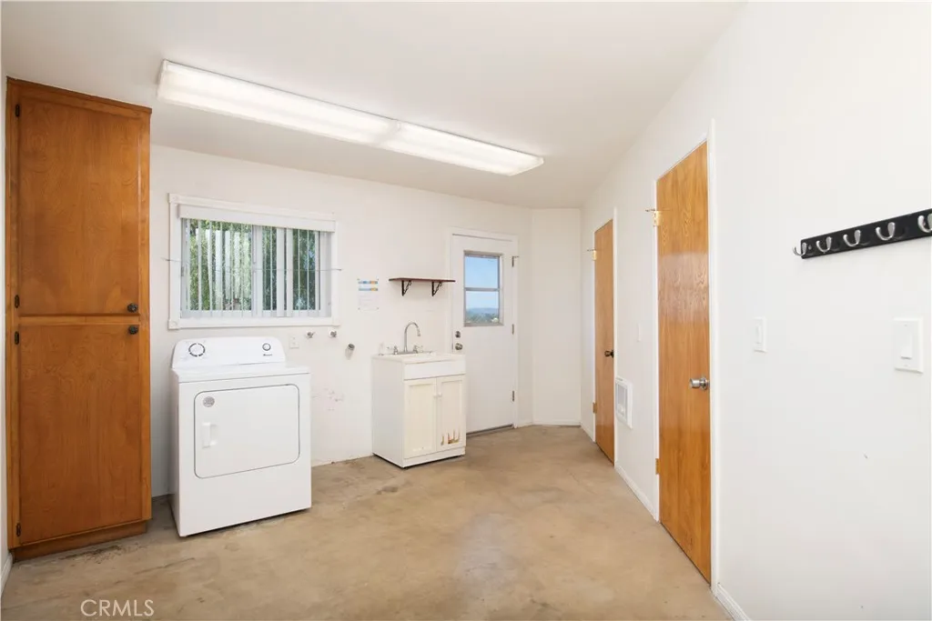 https://cdn.realtyfeed.com/cdn/127/306662357/32dcf03b829e9e5d0a13647fc098dc3f.webp