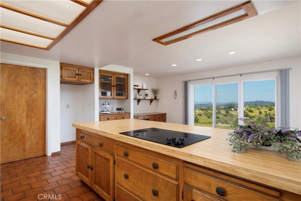 https://cdn.realtyfeed.com/cdn/127/306662357/49356a1d244cd6f4285f19f3fb015716.webp