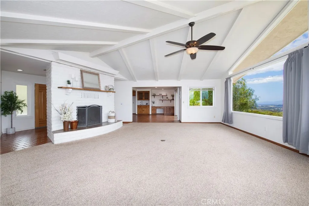 https://cdn.realtyfeed.com/cdn/127/306662357/646543ef688f803c59194ae5491ff4b8.webp