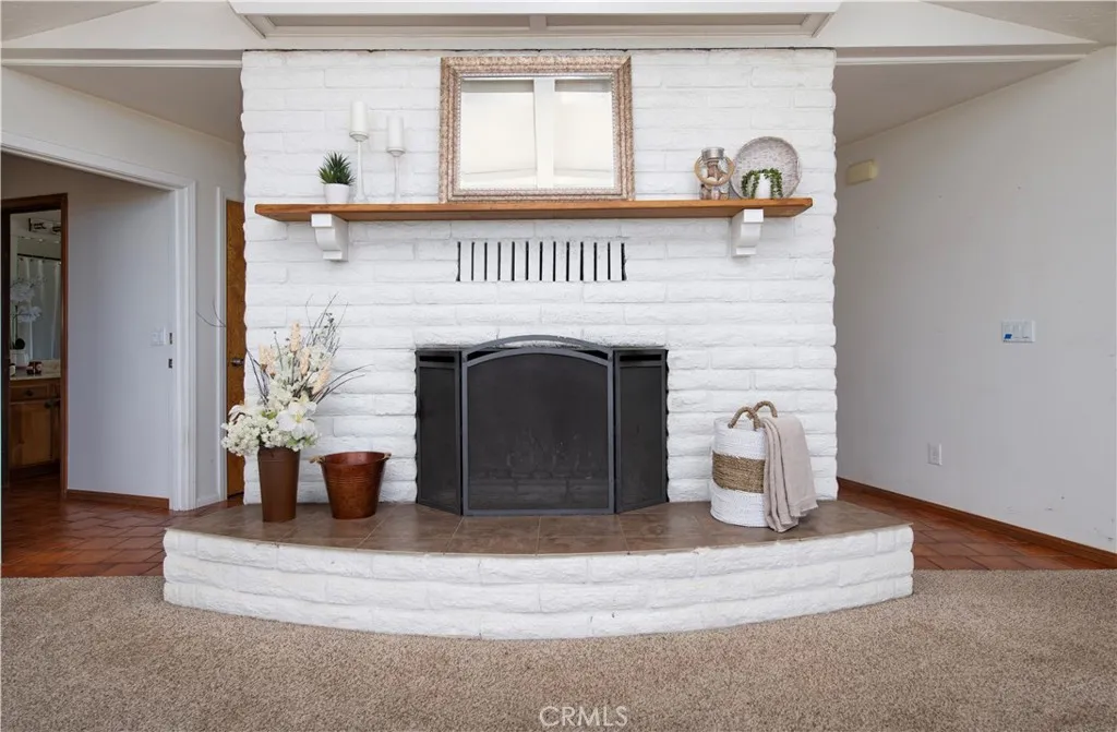 https://cdn.realtyfeed.com/cdn/127/306662357/d39eaa990792340fde8a5c92a8072a4d.webp