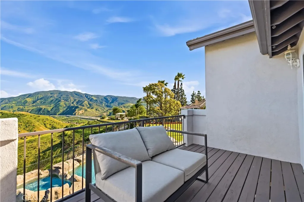 Yorba Linda, CA 92887