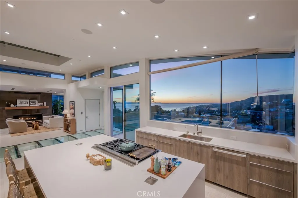 640 Temple Hills Drive, Laguna Beach, CA 92651 - Photo 3 of 27, Laguna Beach, CA