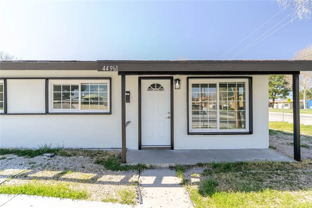Lancaster, CA 93535