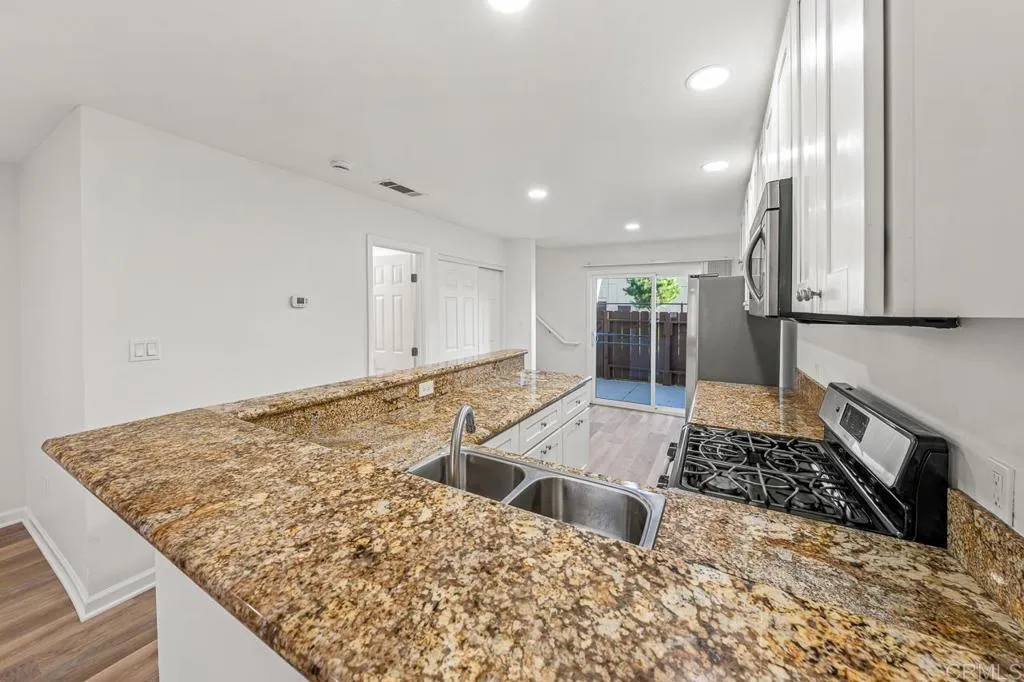 Photo #11: PTP2601825 Listing: Photo #11