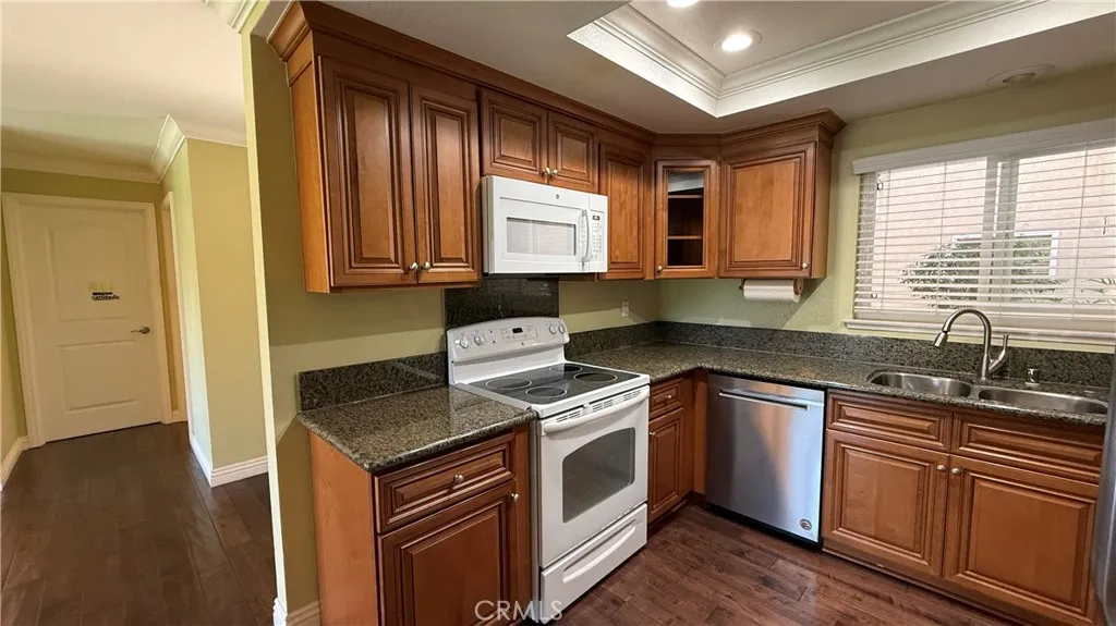 2388 Via Mariposa West Unit 1b, Laguna Woods, CA 92637 - Photo 4 of 66, Laguna Woods, CA