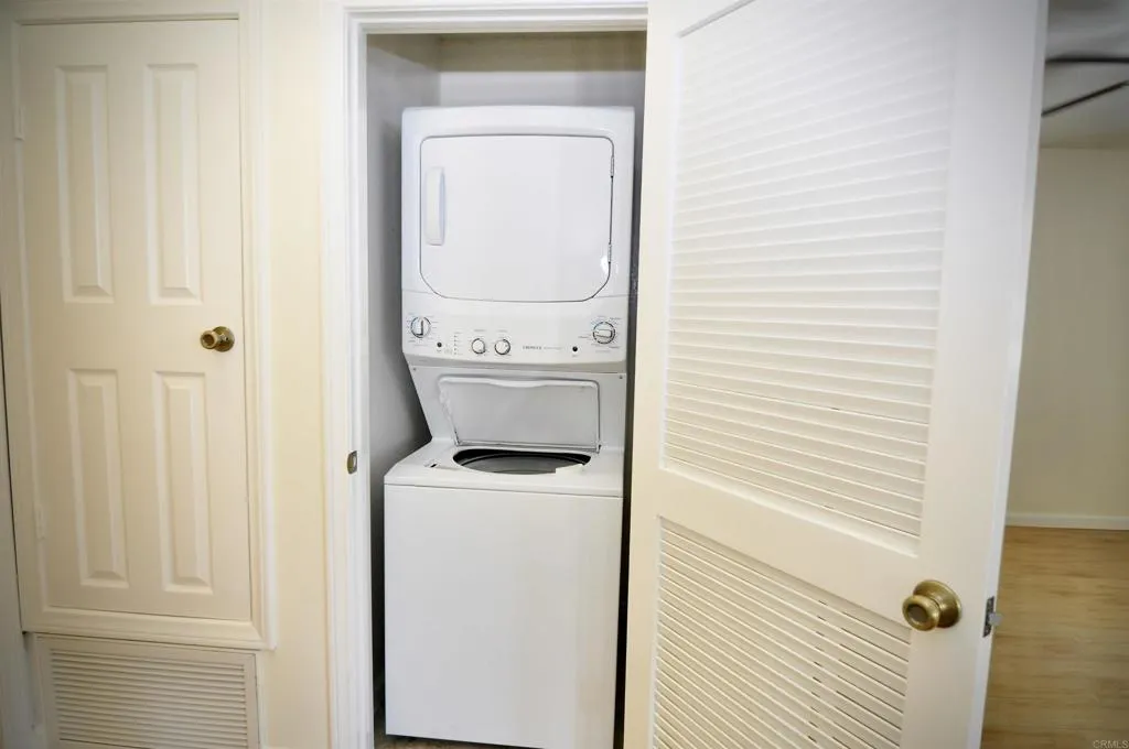 https://cdn.realtyfeed.com/cdn/127/306662571/700b7628f756f13e644589a6a1eaa759.webp