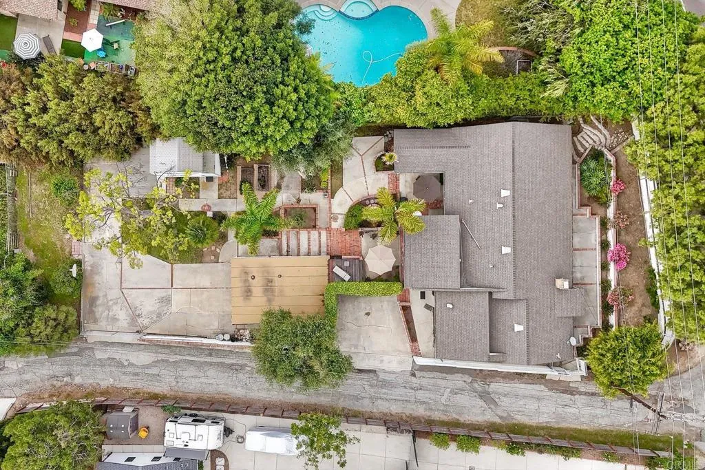 https://cdn.realtyfeed.com/cdn/127/306662575/1618eaba7e03c096171a8db4d3d3759c.webp