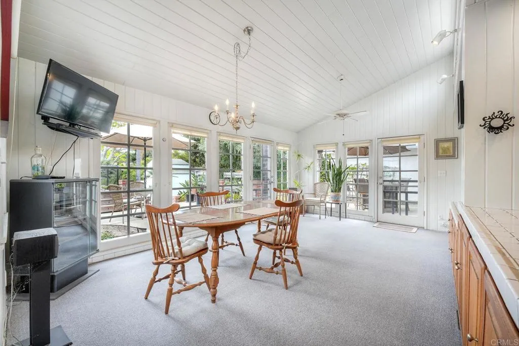https://cdn.realtyfeed.com/cdn/127/306662575/f65d2e3ba1224b1ccc1ba3ed28157cd2.webp