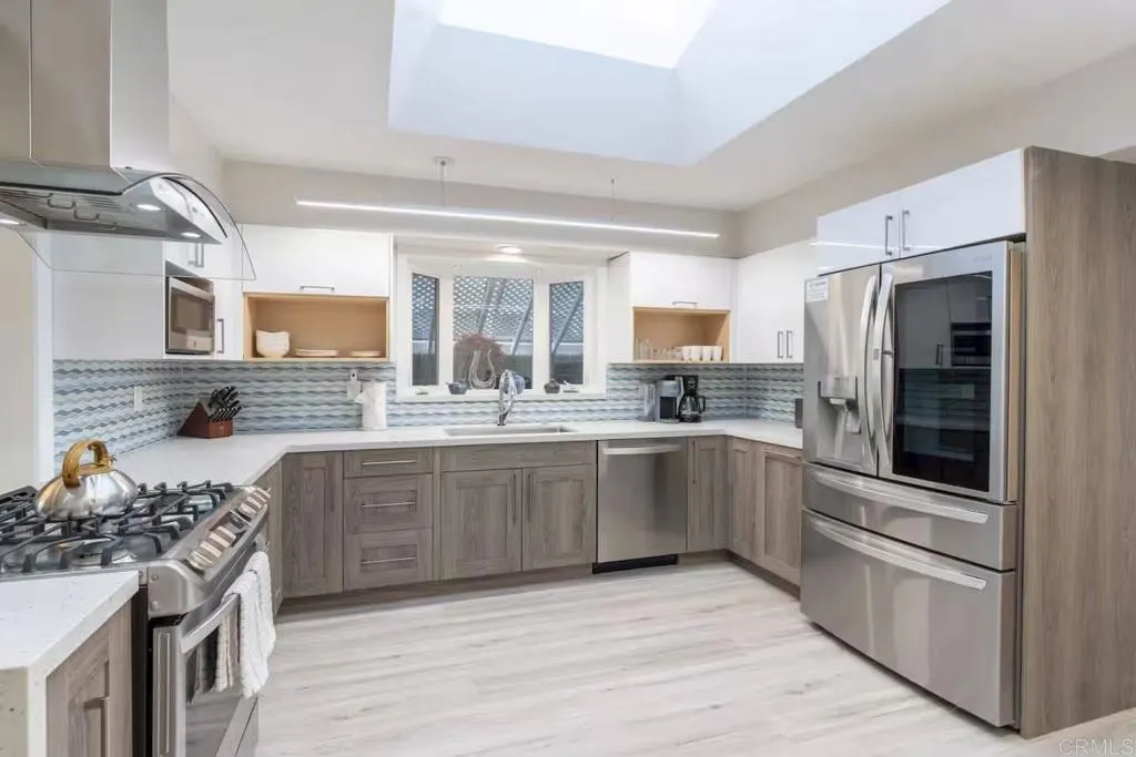https://cdn.realtyfeed.com/cdn/127/306662581/9e70a0d1f771b1869ff203f35e14cf04.webp