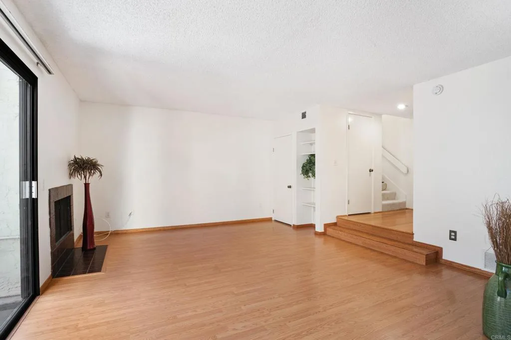 https://cdn.realtyfeed.com/cdn/127/306662678/8d3cd05cd544ed36b8fd5a74491cec05.webp