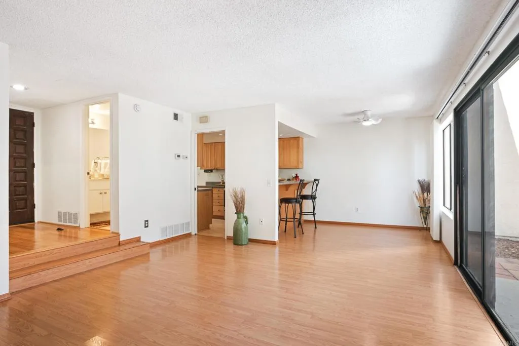 Photo #5: NDP2602267 Listing: Photo #5