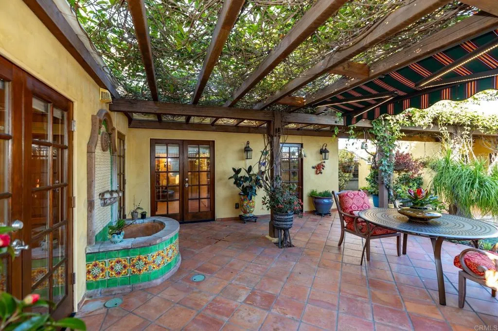 https://cdn.realtyfeed.com/cdn/127/306662717/536036c6c44b9eaac021fea04aea4a78.webp