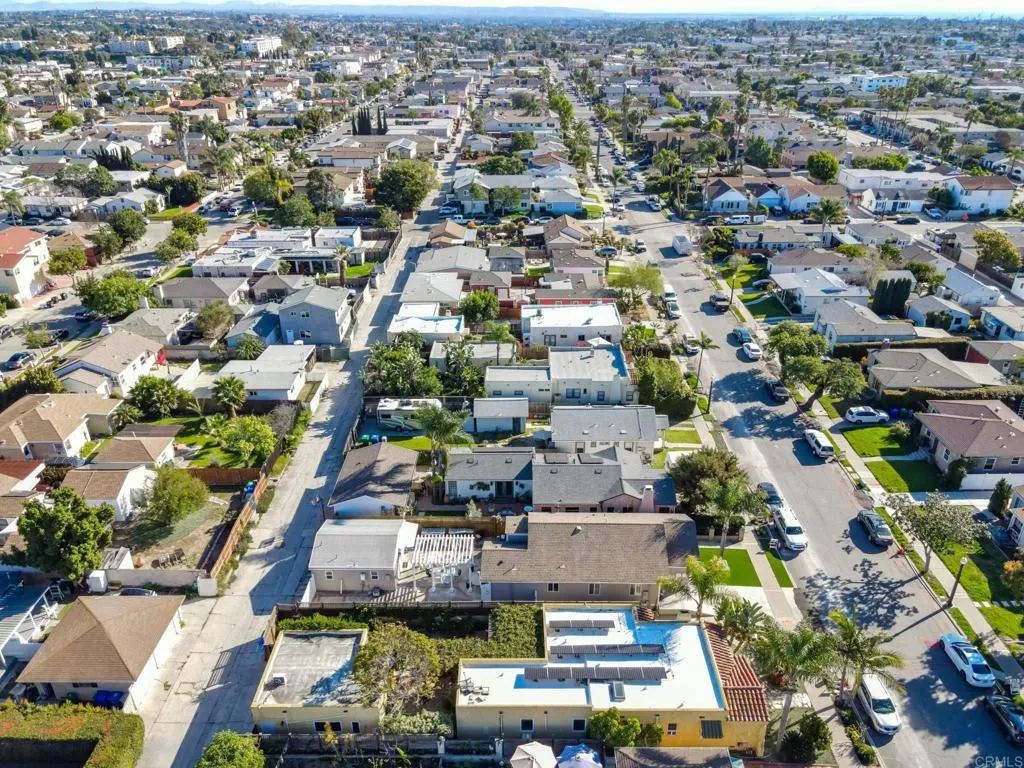 https://cdn.realtyfeed.com/cdn/127/306662717/94219bada9ec1ddf1ab54955593b36d6.webp