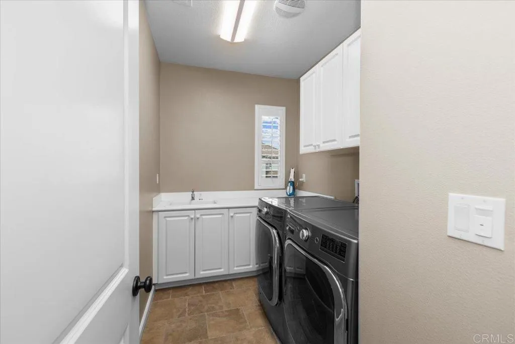 https://cdn.realtyfeed.com/cdn/127/306662754/b09807d1cc3338799db75224d0479a16.webp
