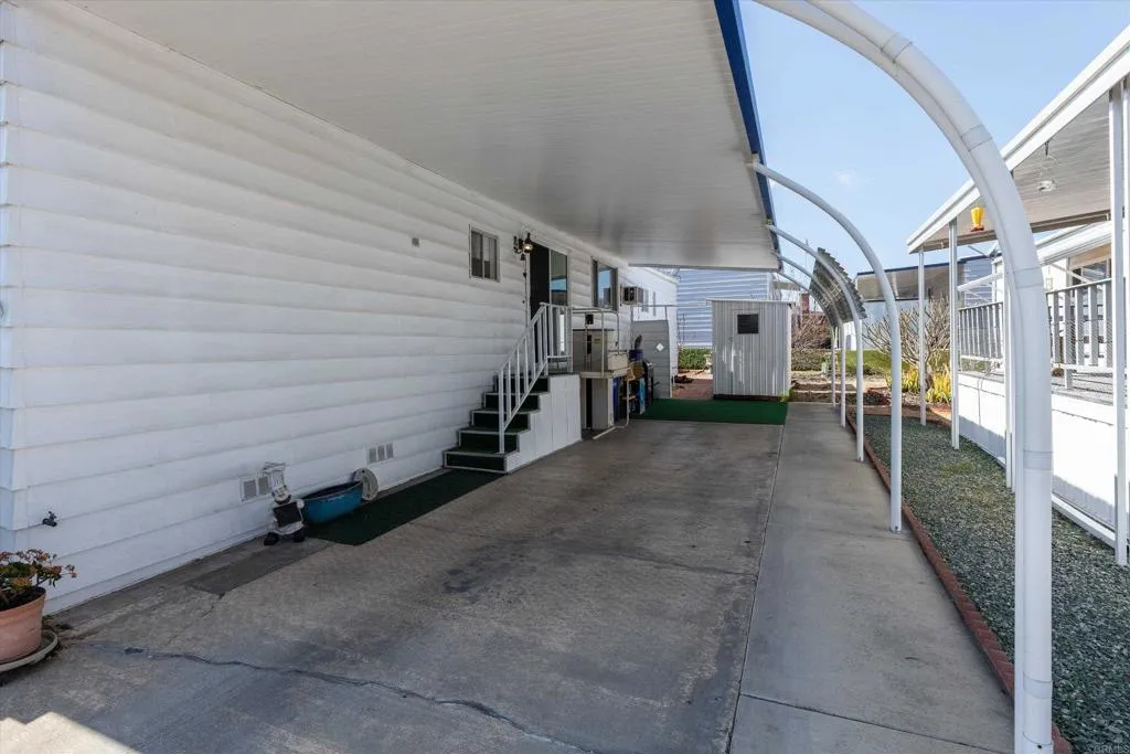 https://cdn.realtyfeed.com/cdn/127/306662820/5854c9e736a30e2569baf7d51ae82e6b.webp