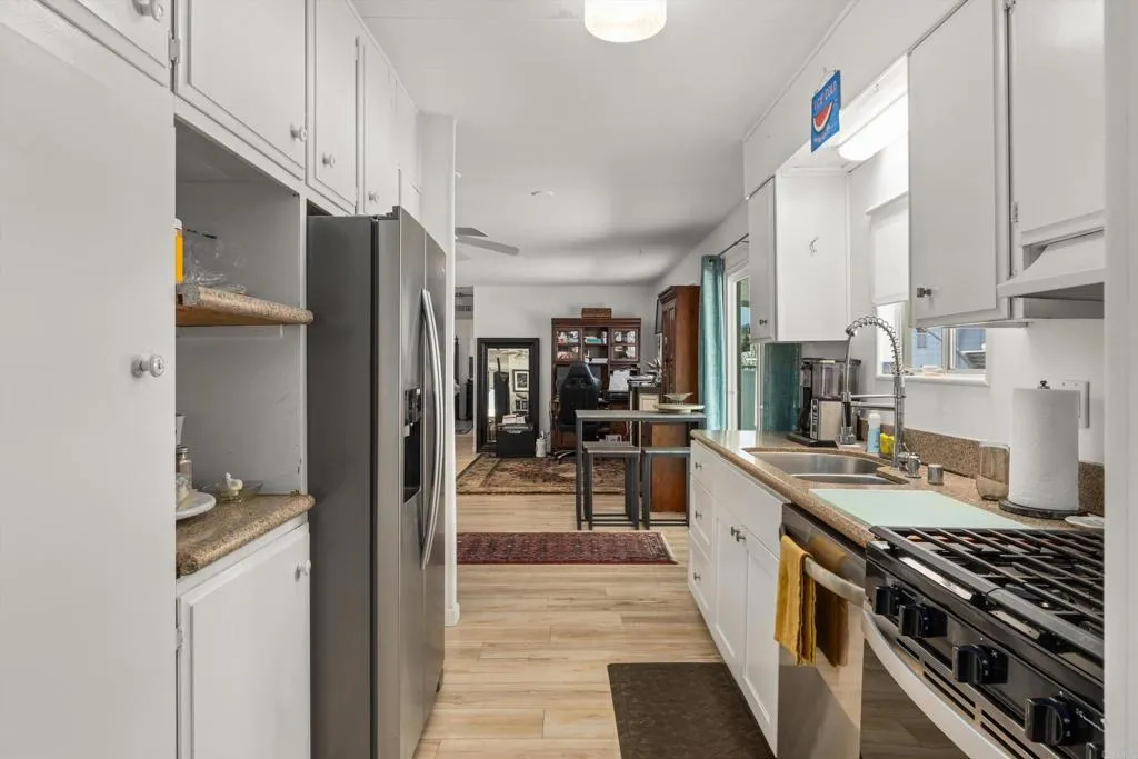 https://cdn.realtyfeed.com/cdn/127/306662820/5af8b274f51da07b88cb0d1049904c61.webp