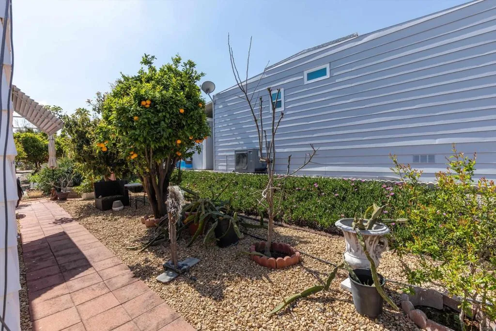 https://cdn.realtyfeed.com/cdn/127/306662820/618545089f6366de9018a9f201efbced.webp