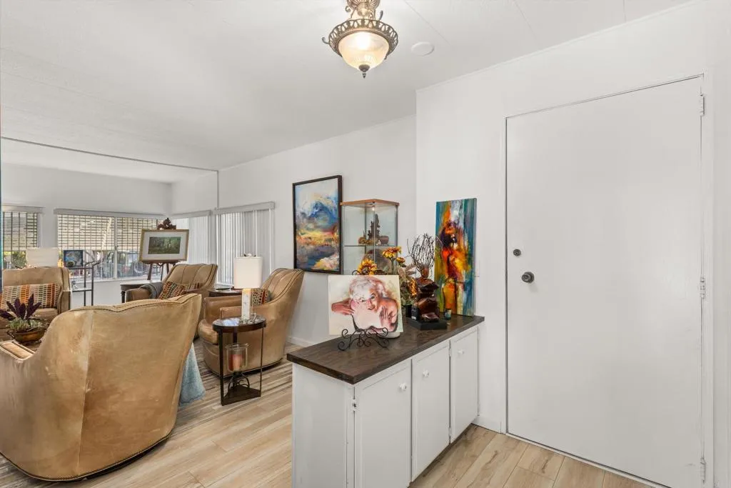 https://cdn.realtyfeed.com/cdn/127/306662820/918247e813a203c0604f0f861e7ff47e.webp