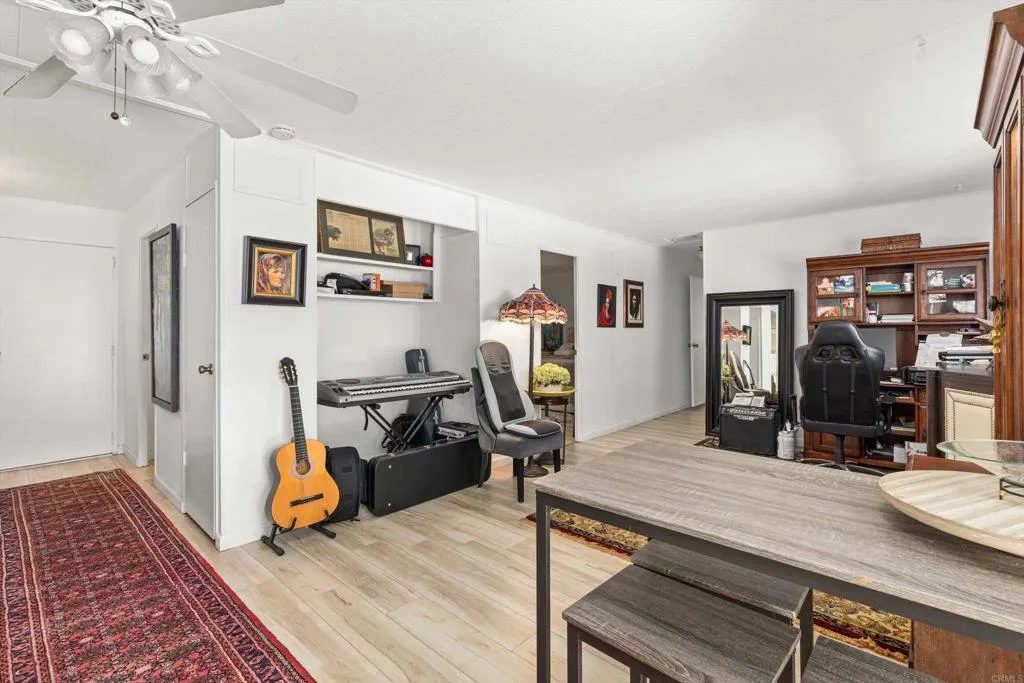 https://cdn.realtyfeed.com/cdn/127/306662820/a50333093528ca37b3a01e845be4db38.webp