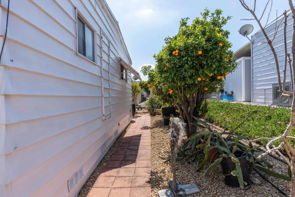 https://cdn.realtyfeed.com/cdn/127/306662820/d3eee04aabd87b5c477feae52a827b51.webp