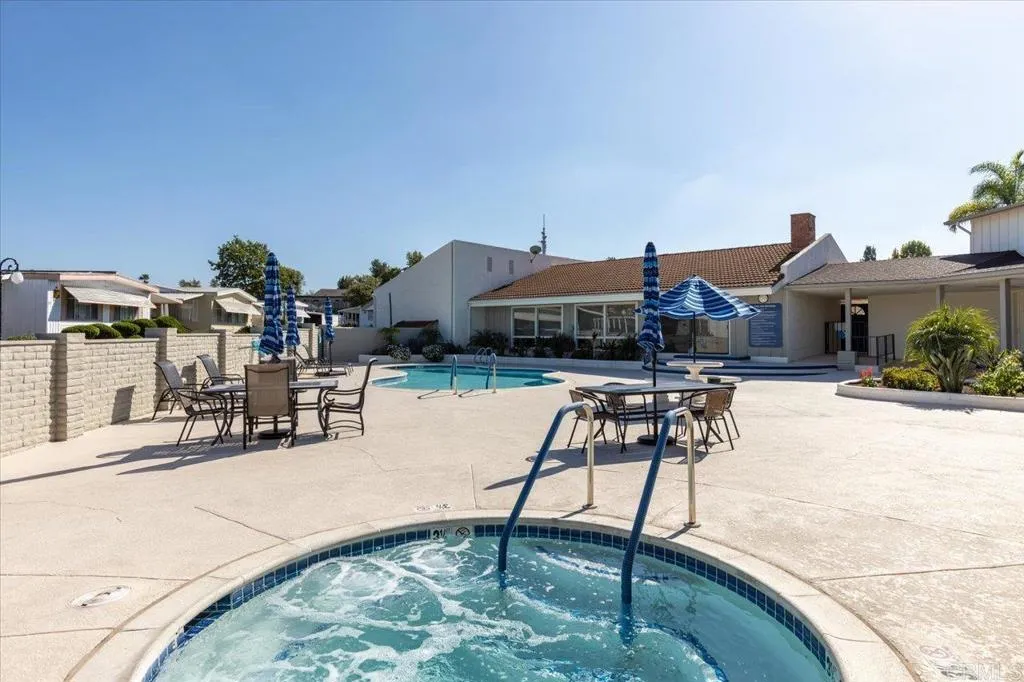 https://cdn.realtyfeed.com/cdn/127/306662820/edf4094b4f4bffd91669380950e8371e.webp