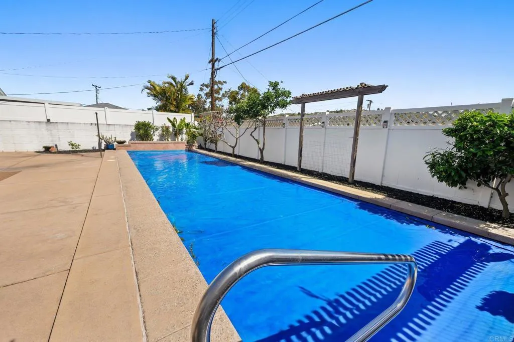 https://cdn.realtyfeed.com/cdn/127/306662871/a486062824463eece72140aa01d4db66.webp