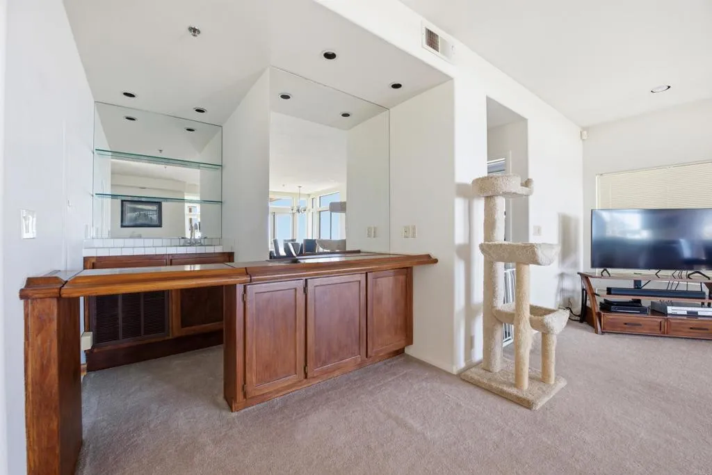 https://cdn.realtyfeed.com/cdn/127/306662876/0319be75b8489f69b712826f1594efef.webp
