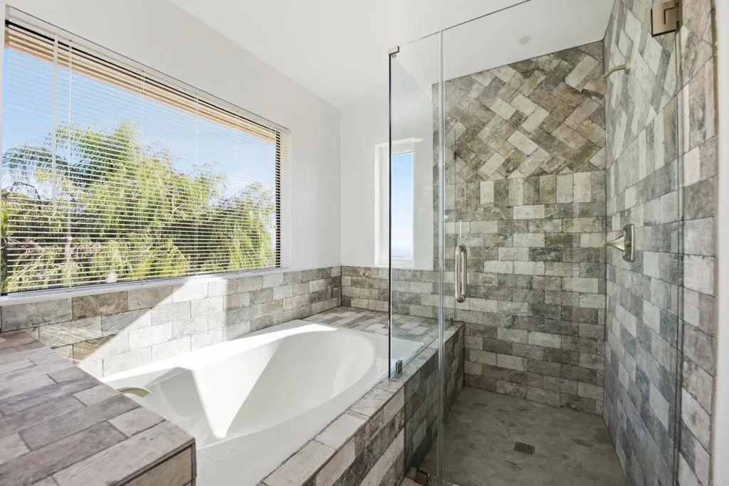 Photo #30: NDP2602275 Listing: Photo #30